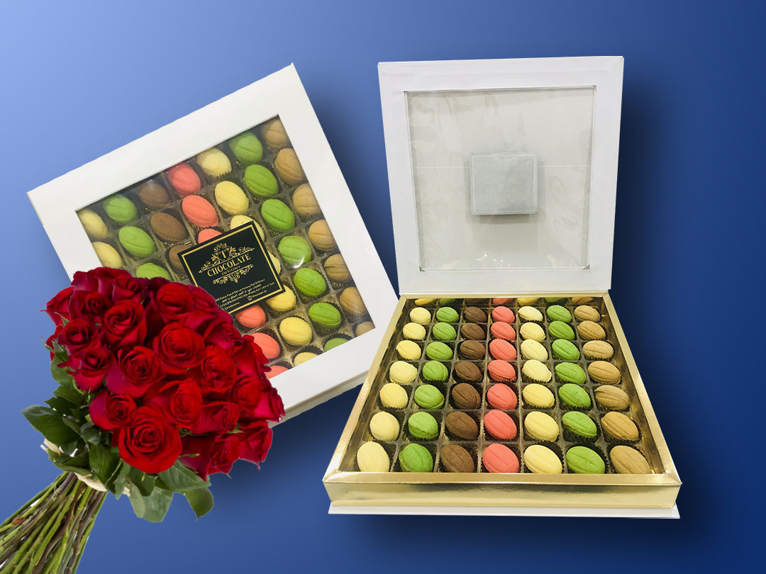 Ain Jamal Box And And Roses Bouquet 10 Pieces